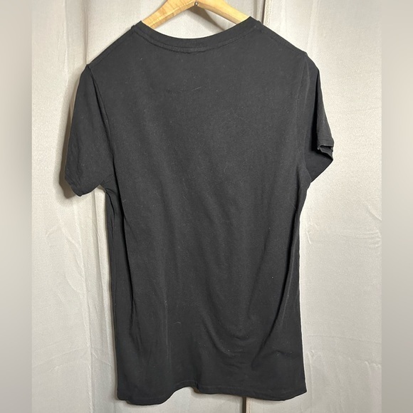 Yellowstone Dutton Ranch Small‎ T-Shirt - Picture 3 of 3